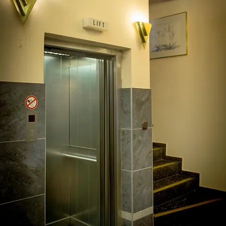 Aria 3* Frankfurt nad Mohanem