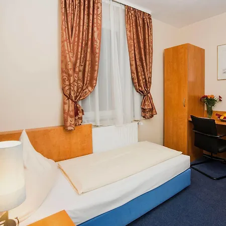 Aria 3* Frankfurt nad Mohanem